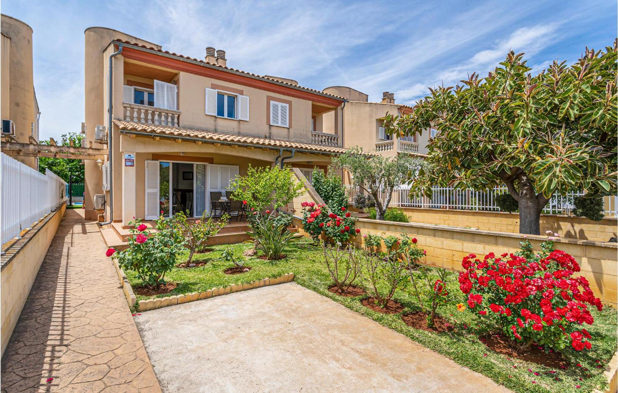 4 Bedroom Beautiful Home In Alcudia Port de Alcudia  Exterior photo